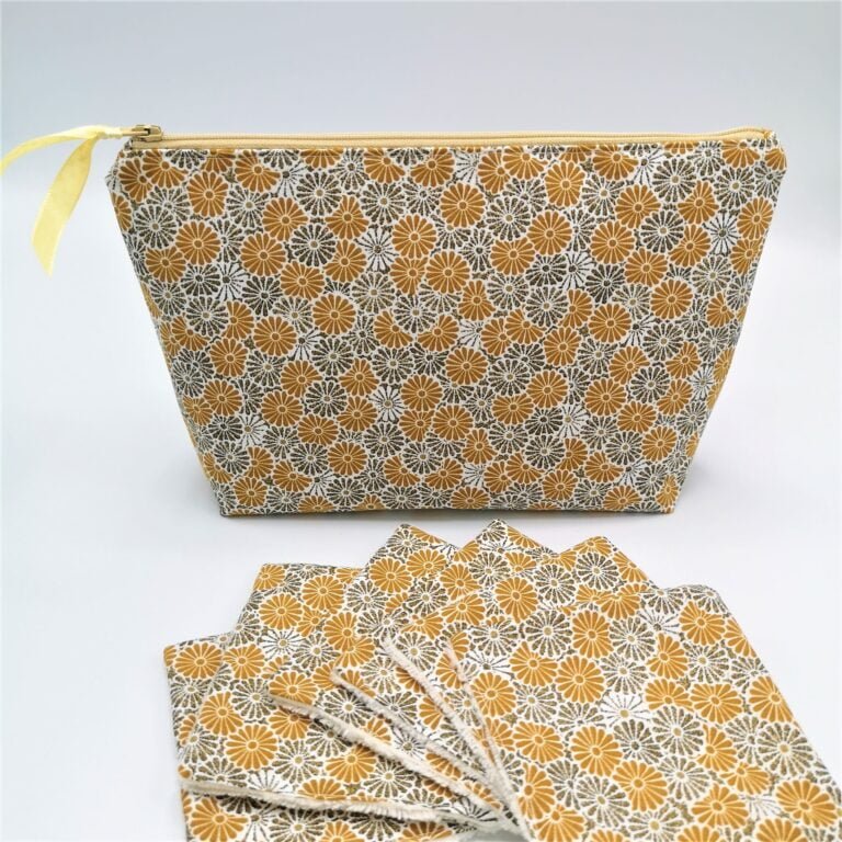 Trousse Fleurs dorées