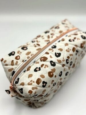 Trousse de toilette “Léopard” — réalisation faite main